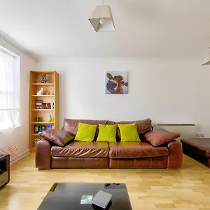 Guestready - A Pleasant Near Leith Edinburgh